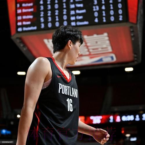 杨瀚森4中1亚历山大30+6，榜眼6记封盖一人完爆开拓者，雷霆三连胜